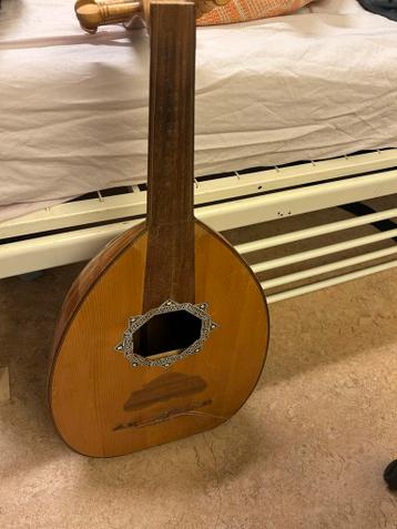 Oud - Gratis, moet gelijmd worden