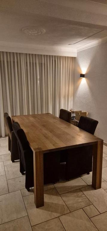 Eetkamertafel met 4 stoelen