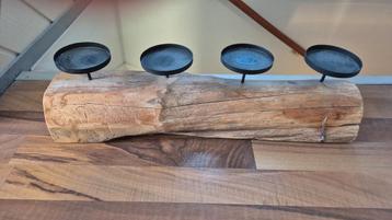 Houten kaarshouder voor 4 kaarsen