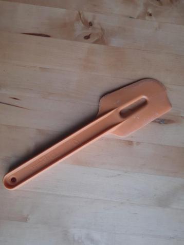 Tupperware spatel