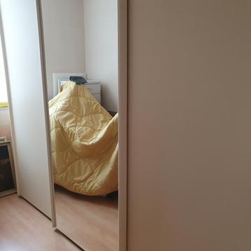 3 deurs linnenkast met spiegel