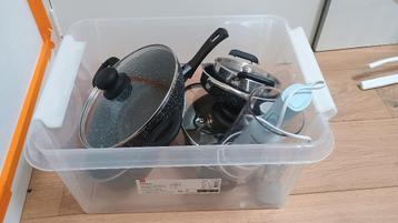 GRATIS: Complete pannenset + Philips staafmixer