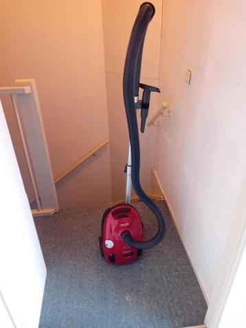 Stofzuiger met zak en snoer GRATIS!!