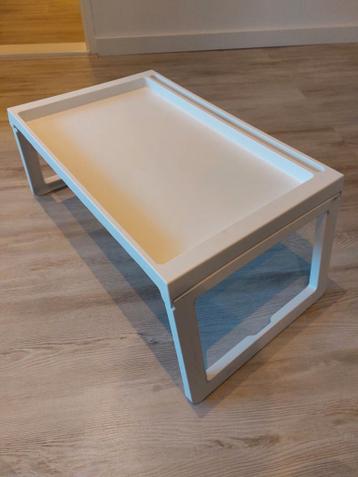 Dienblad en bedtafeltje in 1 - Ikea