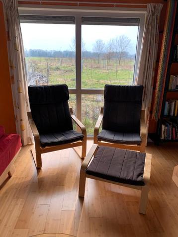 Gratis af te halen: 2 Ikea stoelen incl voetenbankje