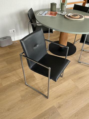 Eettafel met 4 stoelen