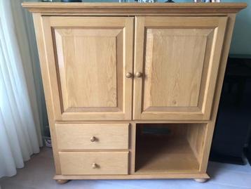 TV kast , op maat gemaakt.