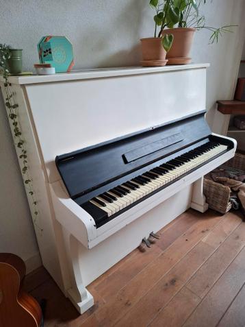 Gratis Julius Pfaffe piano