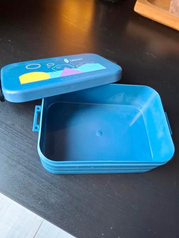 GRATIS! blauwe broodtrommel