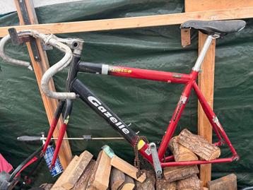 Gazelle vuelta 7000 serie