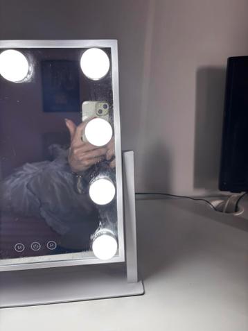 Gratis Spiegel met verlichting