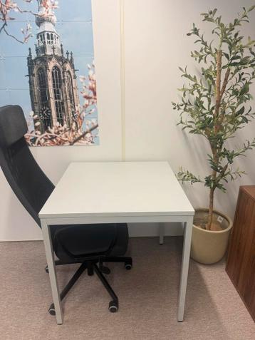Vierkant bureau - perfect voor thuis of kantoor