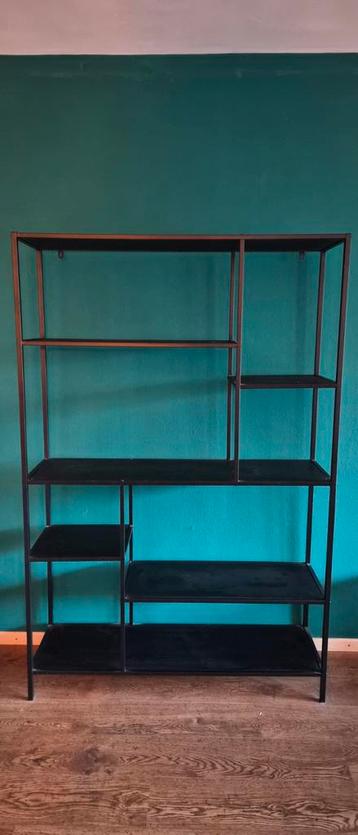 Gratis af te halen!!! Mooie zwarte stellingkast