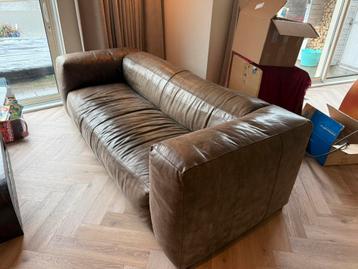 Bank en fauteuil GRATIS africa leder Het Anker MOET WEG