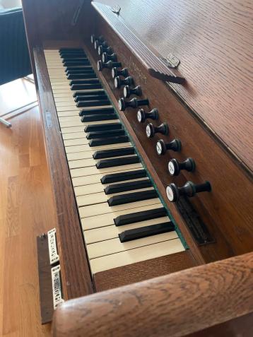 Harmonium (Lindholm)