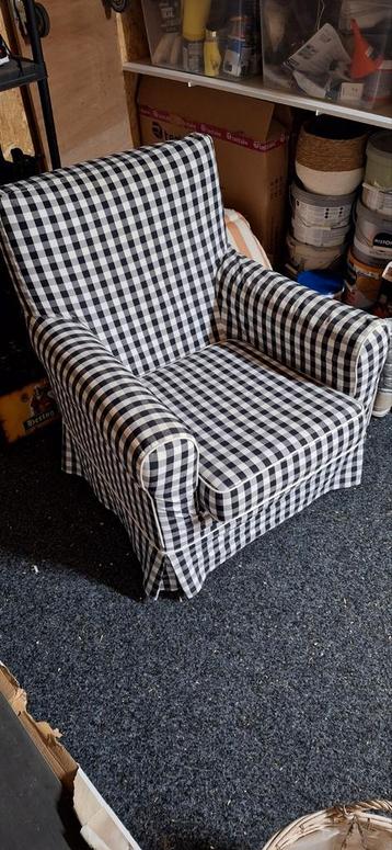 Comfortabele fauteuil met ruitjesmotief