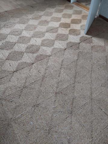 Gratis, vloerbedekking. Rieten matten?