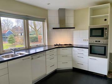 Gratis Keuken (uiterlijk zaterdag ophalen!)