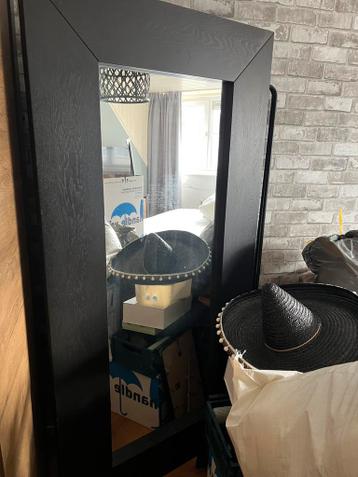 Prachtige zware spiegel GRATIS. WEG UITERLIJK 20/2