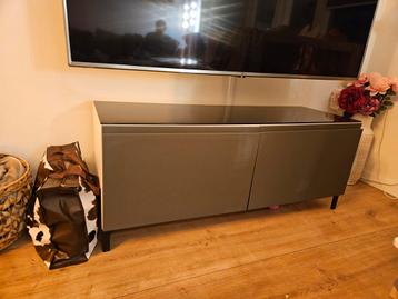 Ikea TV Meubel - Strak Design