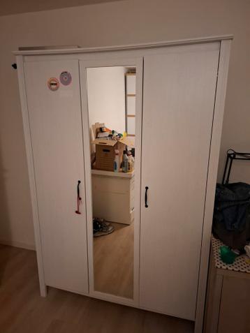 Ikea kledingkast - Gratis af te halen!
