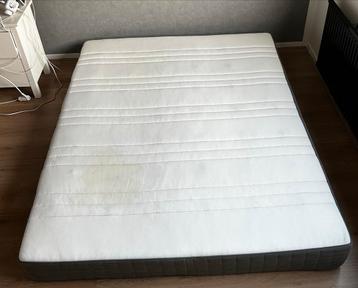 IKEA Matras 160x200 - Gebruikt, met vlek