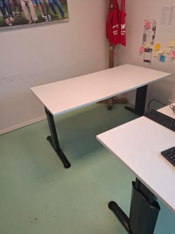 Gratis bureau 160x80 - Op te halen tijdens kantoortijden