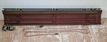 Twee houten jaloezieën 127x191