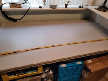 ZGAN Kantoor/Hobbytafel/ Eettafel Gratis!