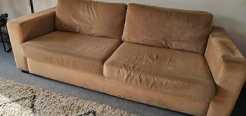 Gratis bank af te halen. Wie kan ik hier blij mee maken.