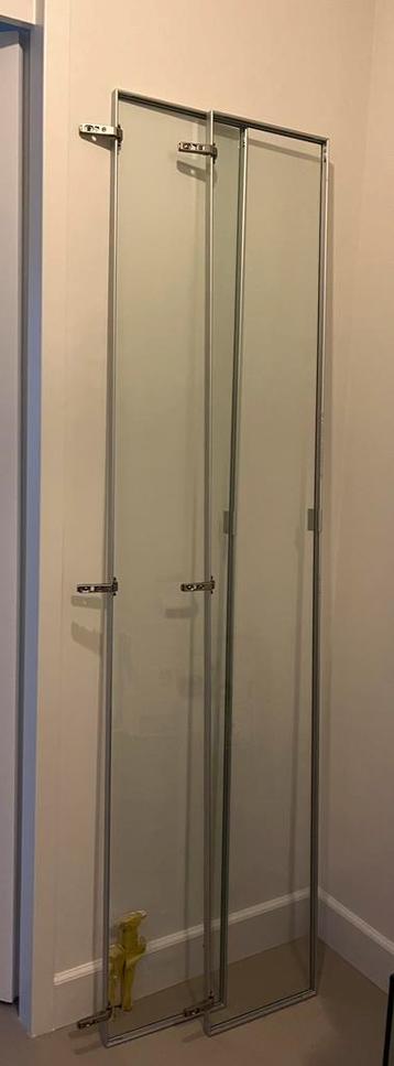 GRATIS 2x PAX BILLY vitrine deurtjes