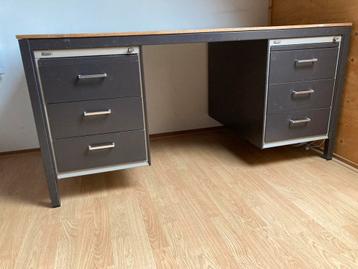 Gispen Bureau Staal 150X75X73