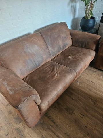 Gebruikt bankstel met aantal beschadigingen, we eventueel te