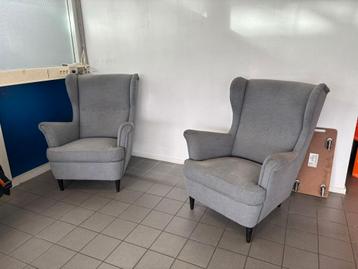 GRATIS Af te halen: 2x Grijze Fauteuil / Oorfauteuil