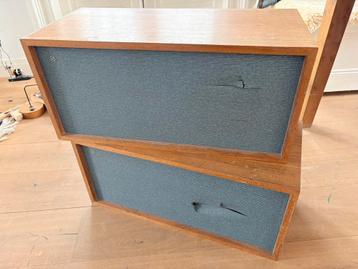 Bose jaren ‘60 speakers met kinderschade.