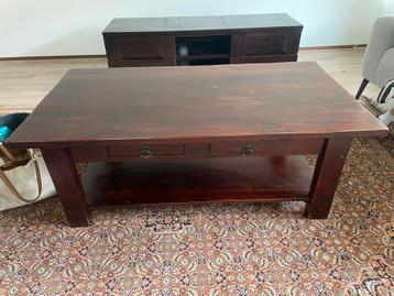 Tv meubel en salontafel - goede staat! gratis af te halen.