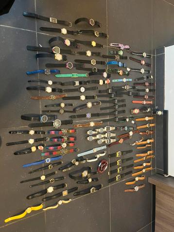 Partij met 107 horloges. Lees mijn