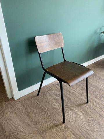 Old school houten stoel