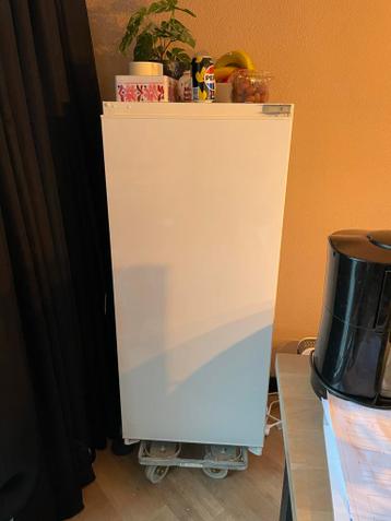 Inbouwkoelkast met klein vriesvak - ideaal als extra koelkas