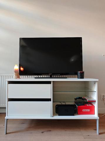 Gratis Televisiemeubel