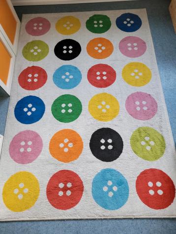 Vrolijk gekleurd vloerkleed Ikea