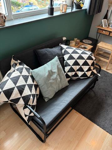 Donker grijs/zwarte slaapbank