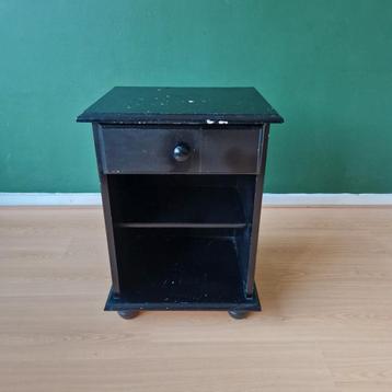 Nachtkastje / bijzettafeltje - Wegens verhuizing