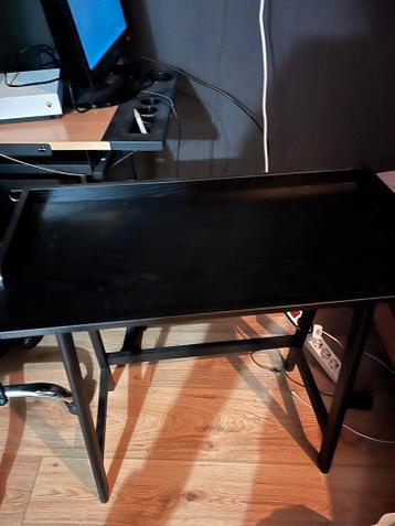 Zwarte houten side table