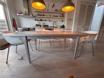 Jaren '70 tafel gratis af te halen