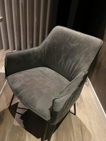 GRATIS eetkamerstoelen