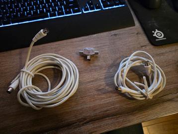 Coax kabel 2x met splitter
