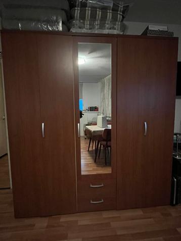 Kledingkast gratis afhalen