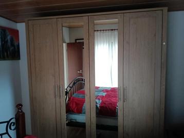 Linnenkast, kledingkast