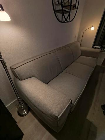 3,5 zits bank. Gratis af te halen!!!